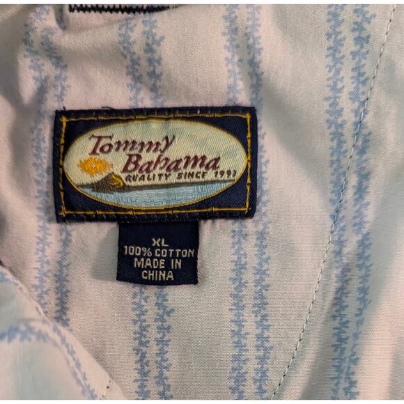 Men's TOMMY BAHAMA Navy Blue Shorts Relaxed Fit Stretch Waist Band Size XL - Picture 4 of 4